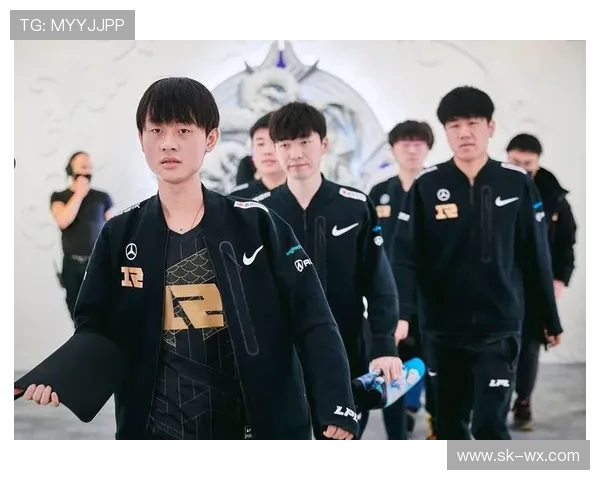 RNG战队的荣耀与坚持:一段关于奋斗与梦想的英雄联盟故事 RNG战队的荣耀与坚持:一段关于奋斗与梦想的英雄联盟故事