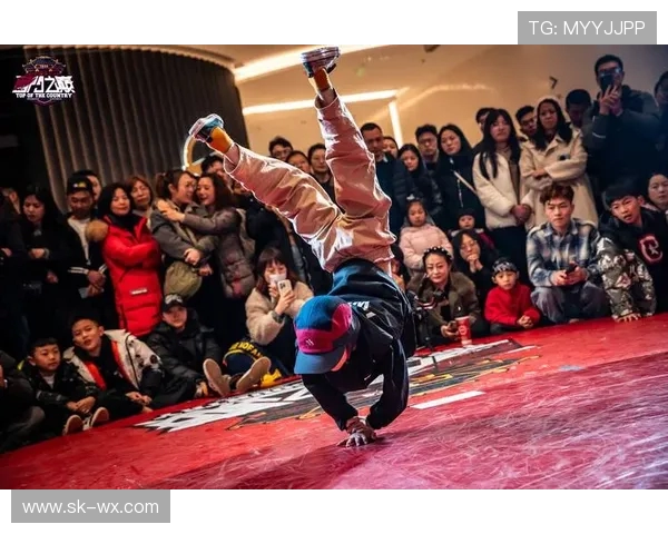 全国街舞大赛精彩点评成都滑板队展现出色状态与独特风格 全国街舞大赛精彩点评成都滑板队展现出色状态与独特风格