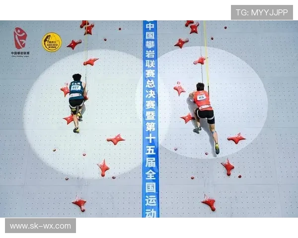 南京攀岩队的比赛经验揭秘与攀岩巨献的精彩瞬间分享 南京攀岩队的比赛经验揭秘与攀岩巨献的精彩瞬间分享