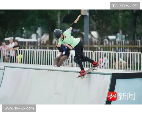 南京街舞队在世界滑板锦标赛中的灵活性表现引发热议与赞赏