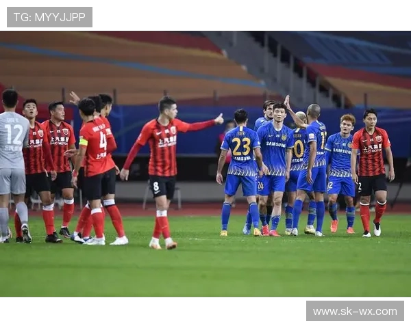 2017年鲁能与上港激战回顾:激情四溢的中超对决与精彩瞬间解析 2017年鲁能与上港激战回顾:激情四溢的中超对决与精彩瞬间解析