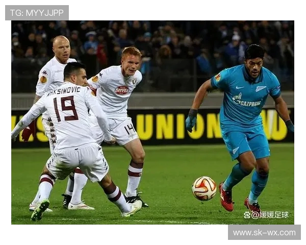 奥伦堡与苏维埃翼的激烈对决：一场足球盛宴的精彩回顾与分析