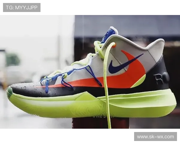 欧文新鞋发布会引发争议踩踏耐克Logo展现艺术无界限