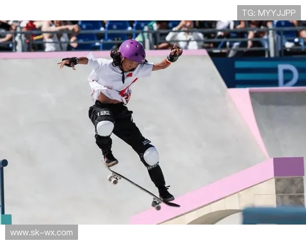 重庆滑板队勇夺滑板耐力排行榜第一名展现卓越实力与团队精神