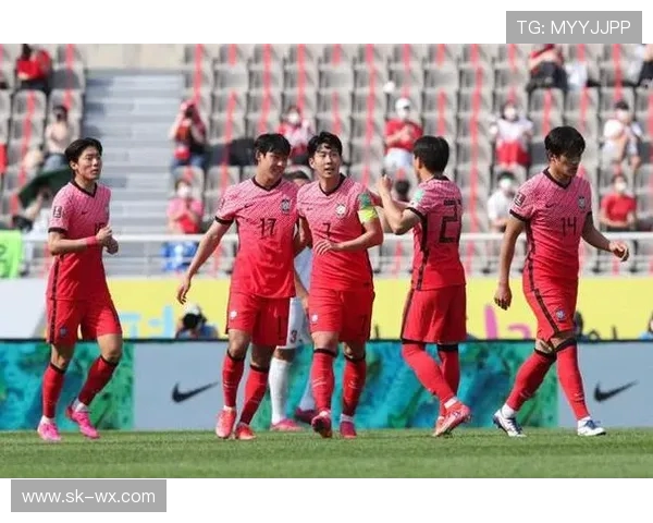 成都篮球队在洲际杯积分榜上以66分稳居第一名展现强劲实力