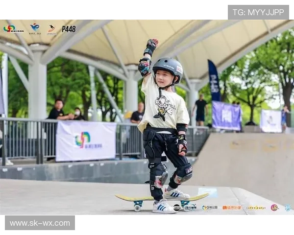 上海极限运动队在世界滑板锦标赛中以88分稳居积分榜首位 上海极限运动队在世界滑板锦标赛中以88分稳居积分榜首位